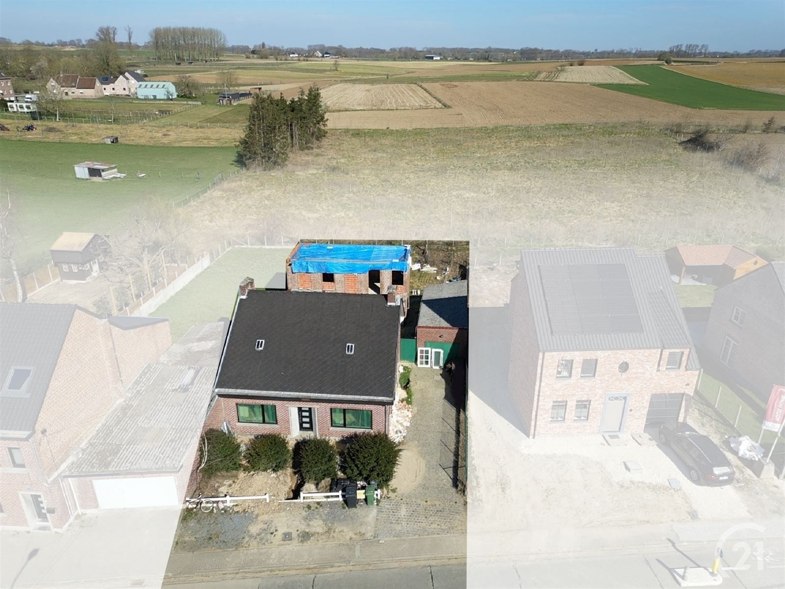 Verder af te werken ruwbouwwoning op 3are37 foto 2