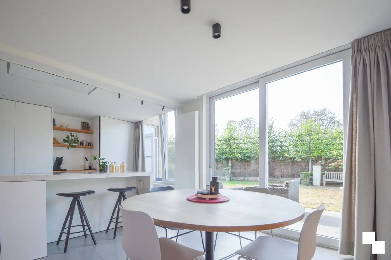 Vrijstaande moderne woning. foto 10