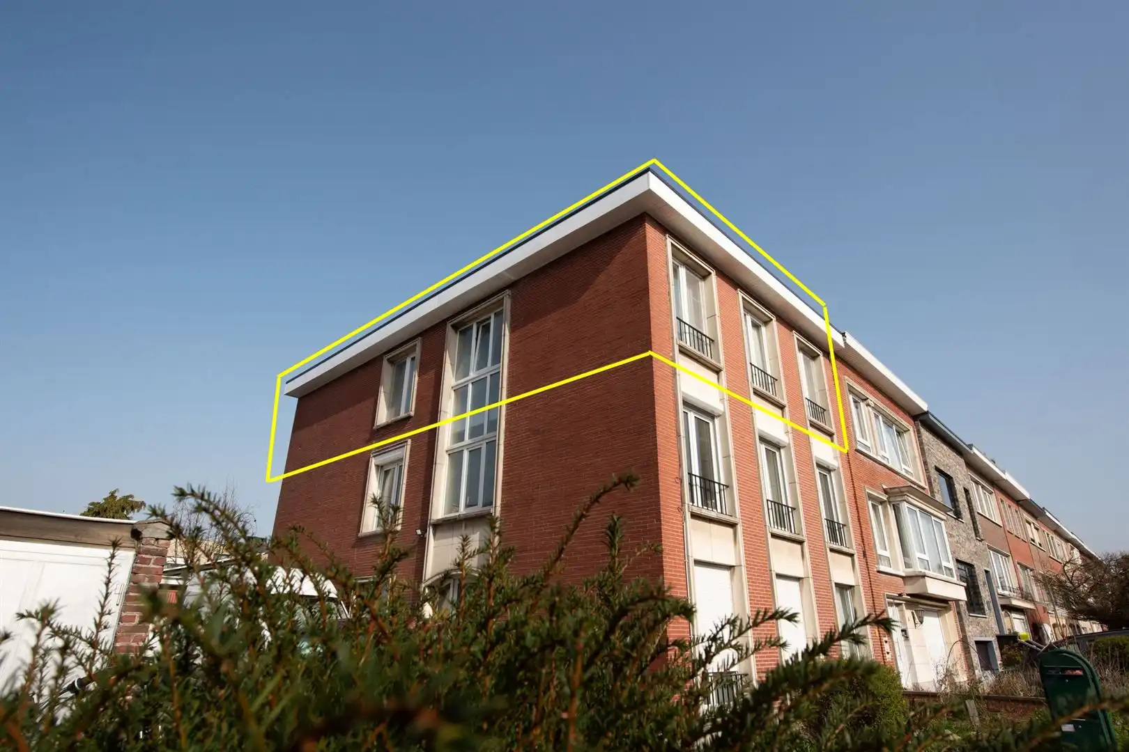 Gezellig twee-slaapkamer appartement met een terrasje op een rustige locatie te Deurne foto {{pictureIndex}}