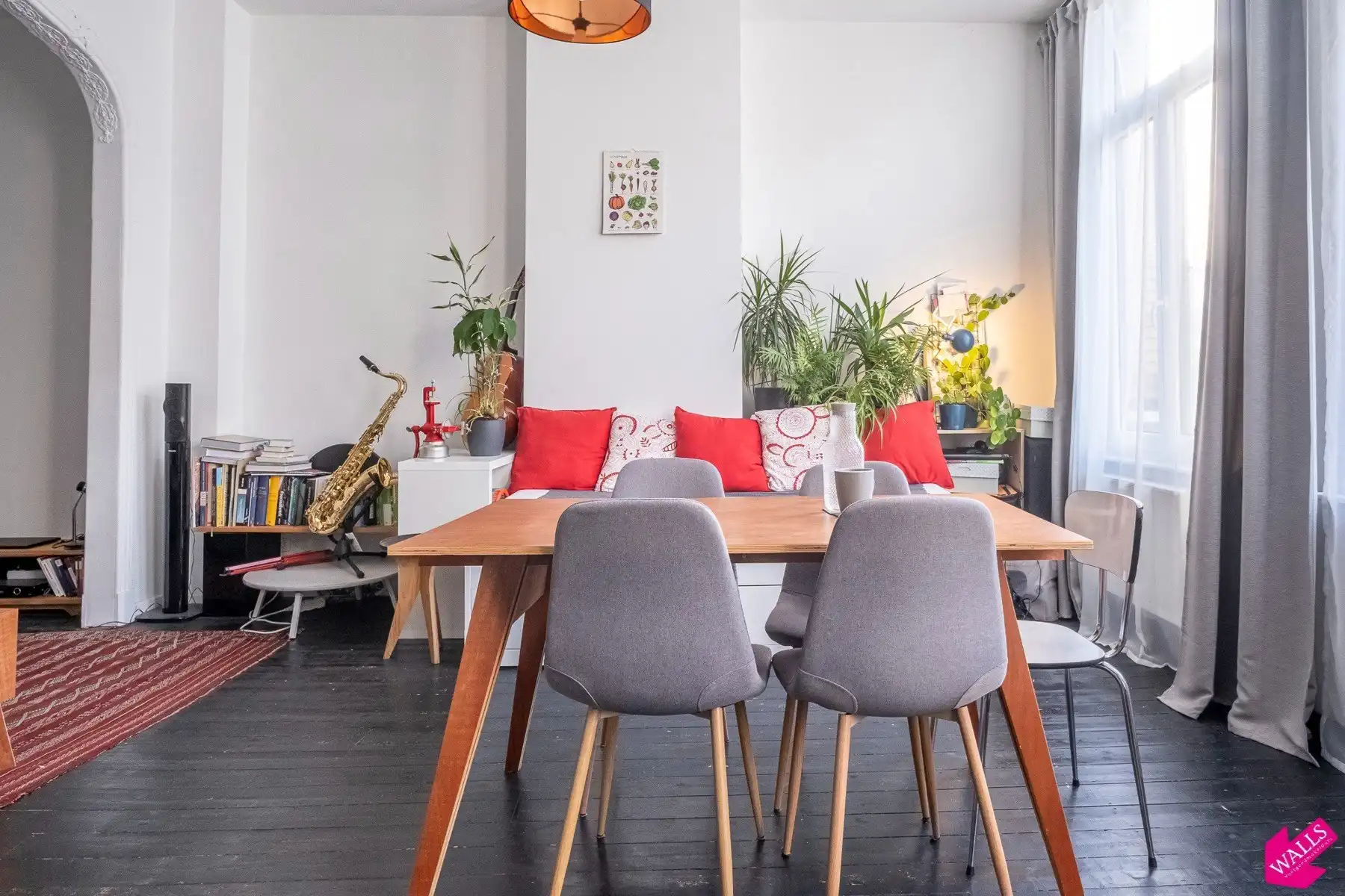 Licht en ruim 1 slaapkamer appartement te Berchem foto 6