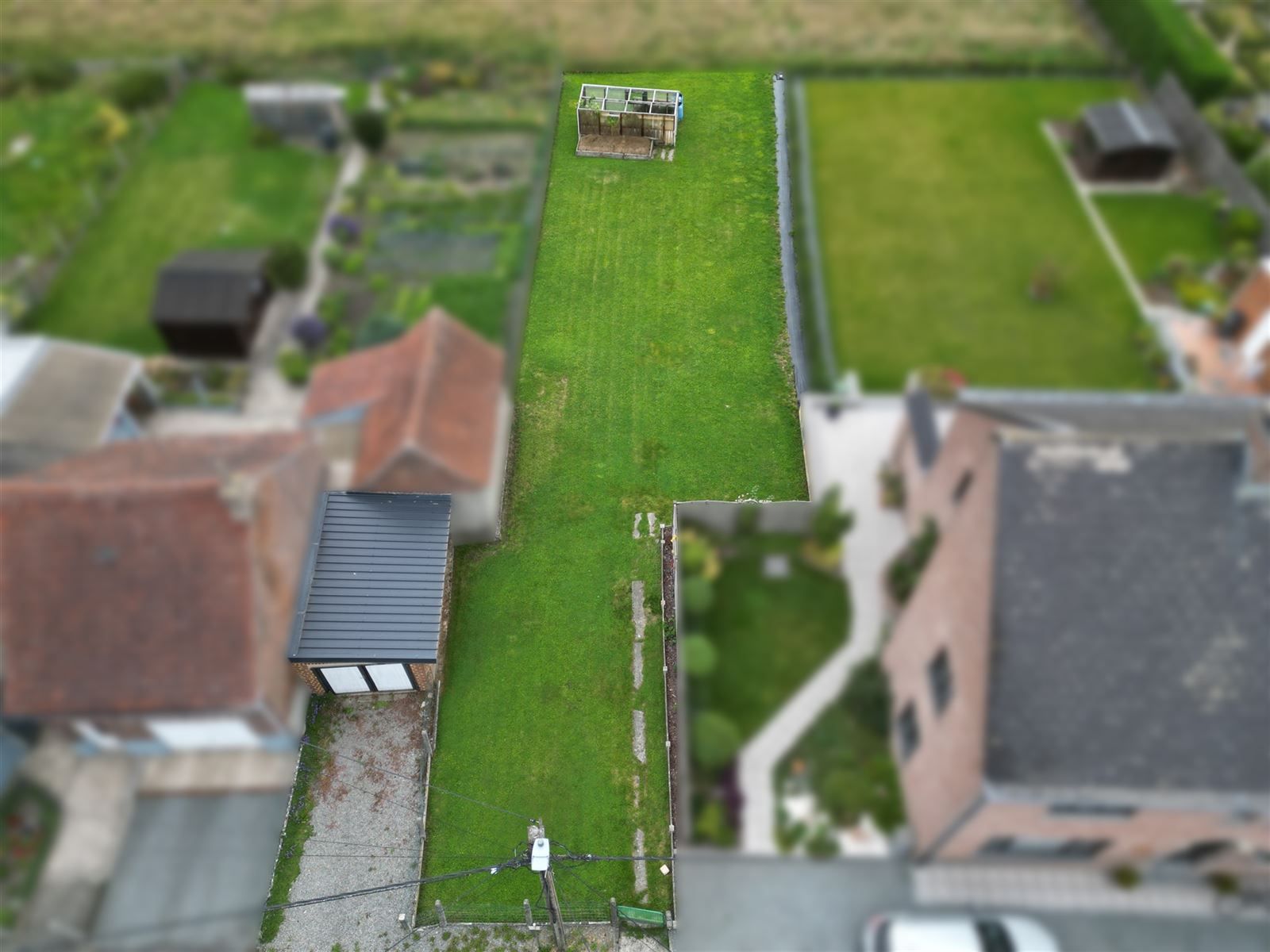 Volledig te renoveren woning met tuin en extra weide met garage foto 16