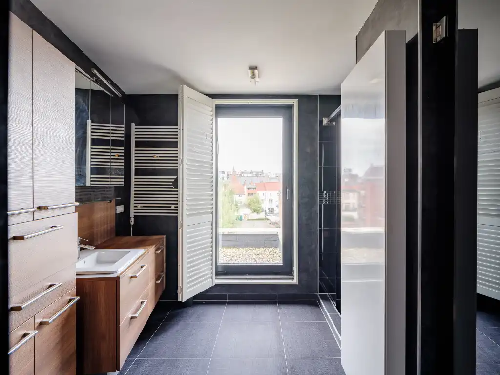 Ruim en lichtrijk duplexappartement met 2 slaapkamers, meerdere terrassen en staanplaats aan Ter Platen foto 20