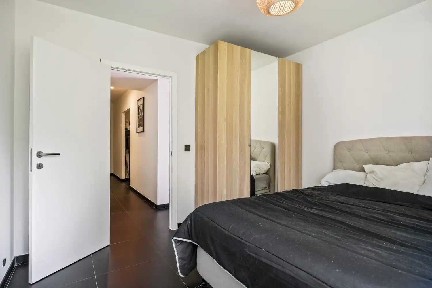 Instapklaar gelijkvloers appartement te Hoboken! foto 9