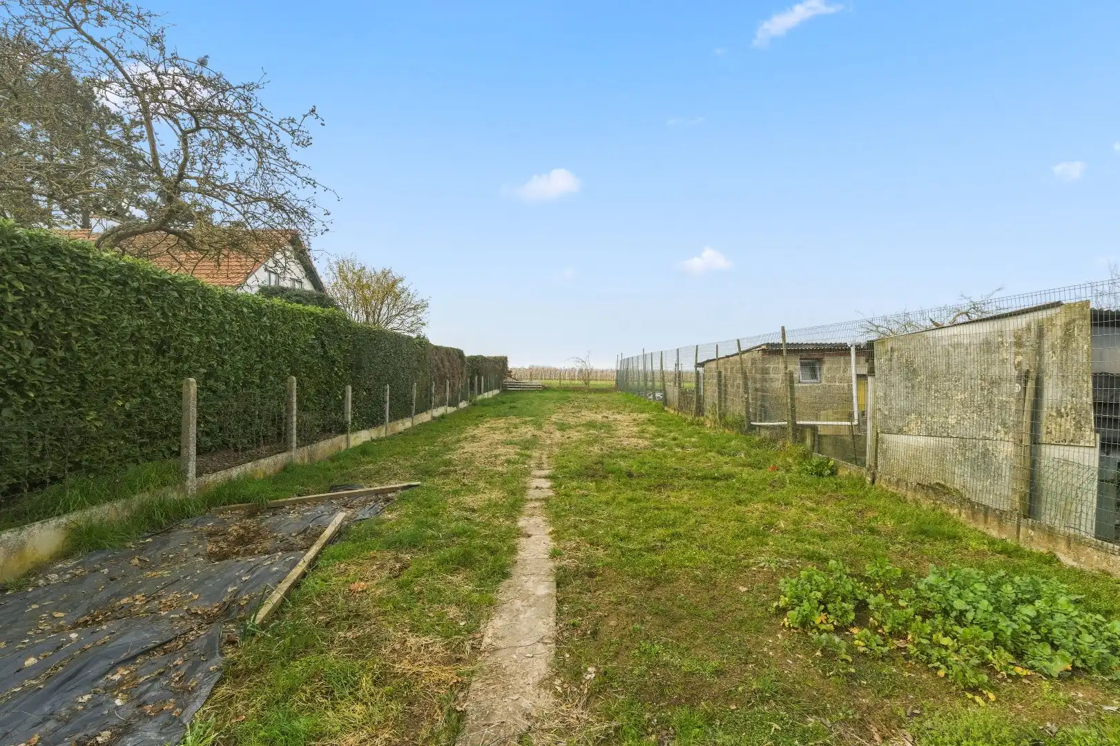 Instapklare halfopen bebouwing met 2 slaapkamers en ruime tuin foto 21