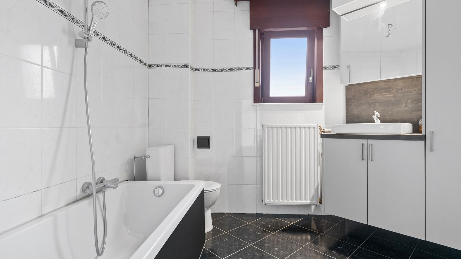 Gelijkvloers appartement te huur in het centrum van Paal foto 10