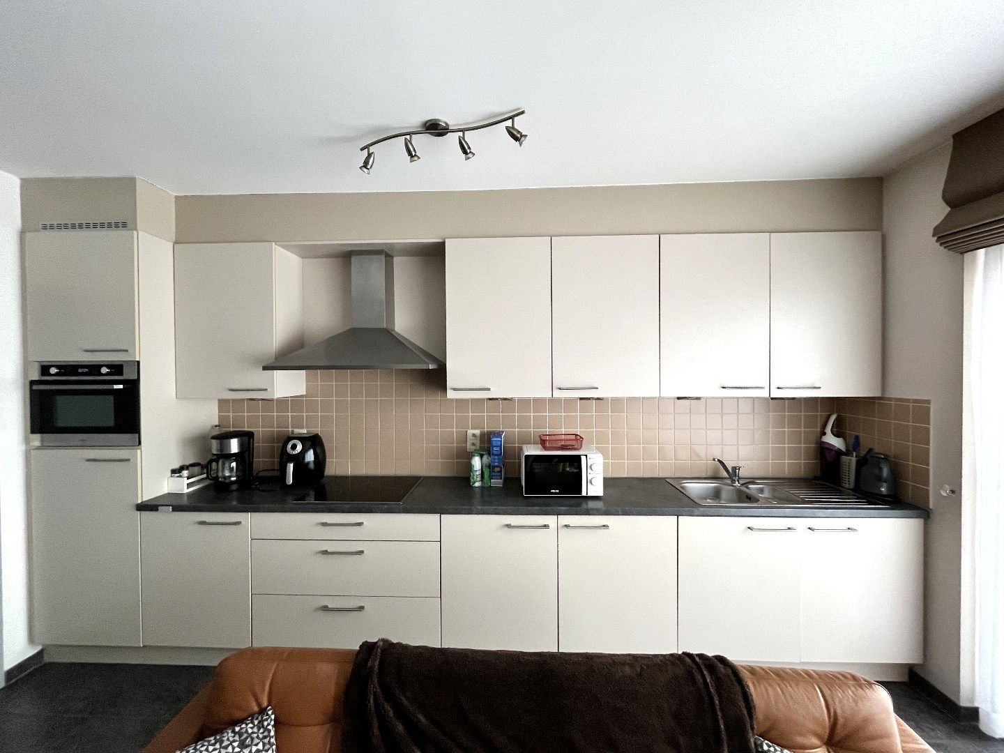 Comfortabel 2 slpk-appartement met terras en garage foto 7