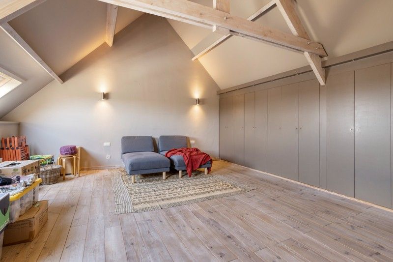 Ruim en charmant dakappartement met 3 slaapkamers en garage TE KOOP in hartje WAKKEN! foto 15