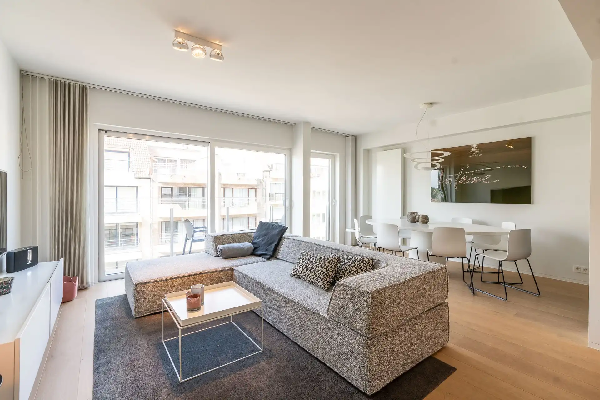 Prachtig lichtrijk appartement met 3 slaapkamers gelegen nabij het Rubensplein te Knokke foto 8