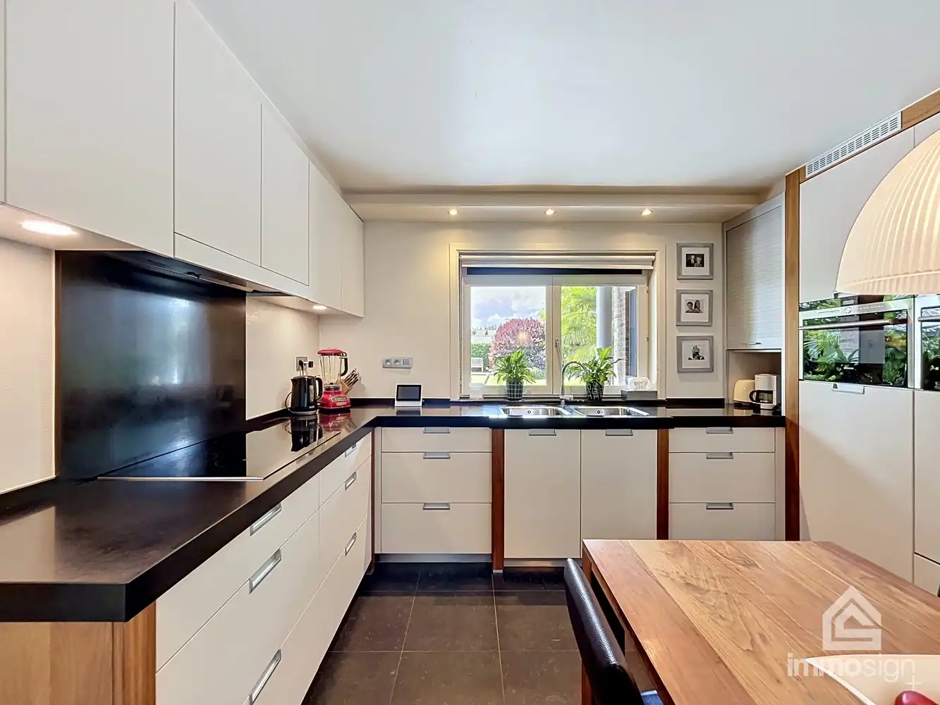 Statige woning met drie slaapkamers op prachtig perceel te Lozen! foto 16