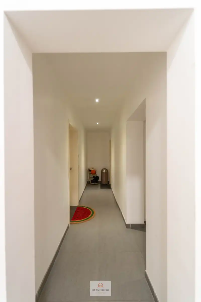 Studio + autostaanplaats te huur vlakbij Gent-Sint-Pietersstation foto 17