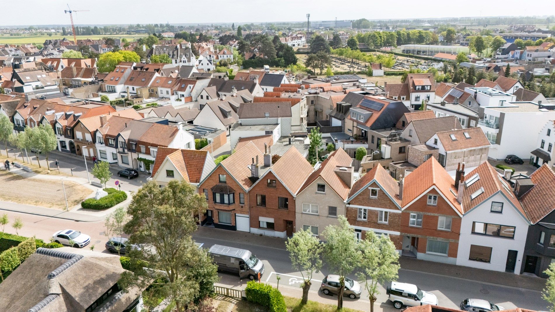 Te renoveren woning met tuin op toplocatie in Knokke foto 5