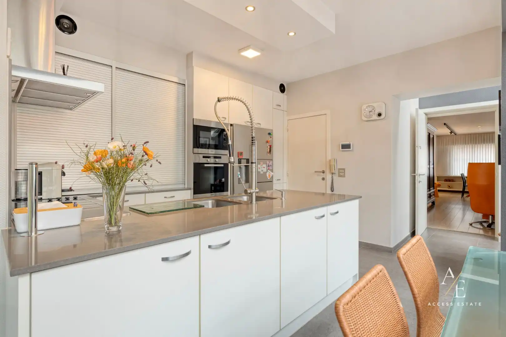 Ruime gezinswoning (327m²) met zonnige, rustige tuin zonder inkijk in Beveren-Leie foto 12