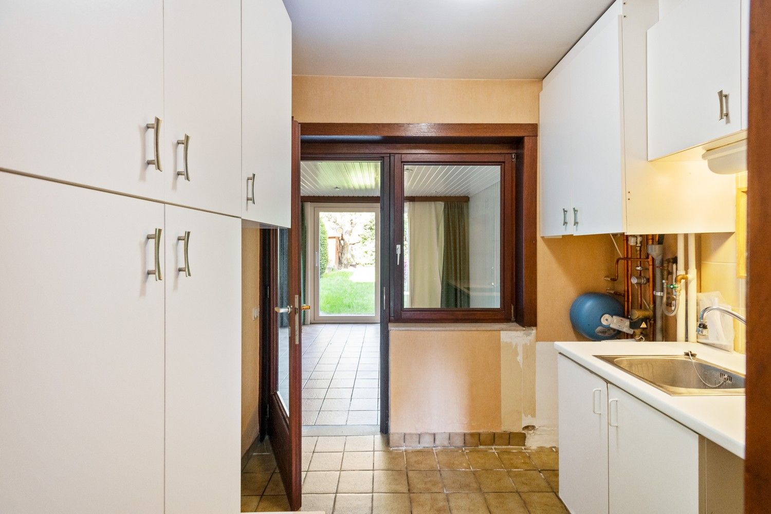 Bel-etage met 3 slaapkamers, een garage en tuin in Borsbeek! foto 5