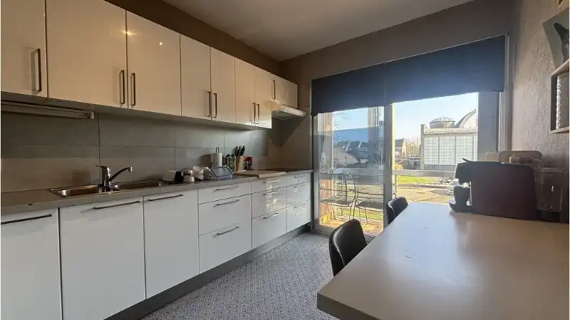 Opbrengsteigendom met 3 wooneenheden, Garage en Tuin te koop in Brugge foto 15