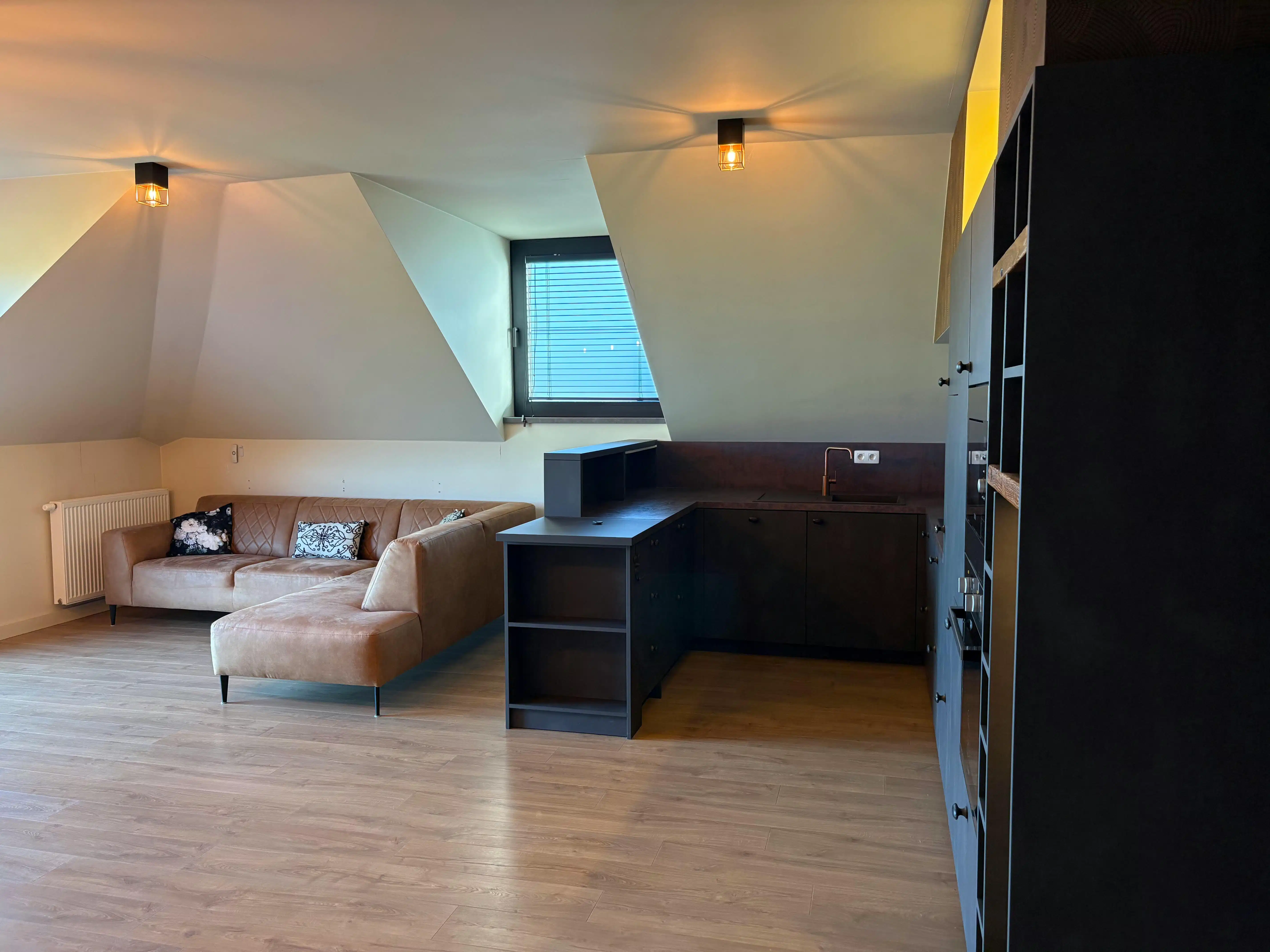 Luxe penthouse met drie slaapkamers te koop in Brakel foto 7