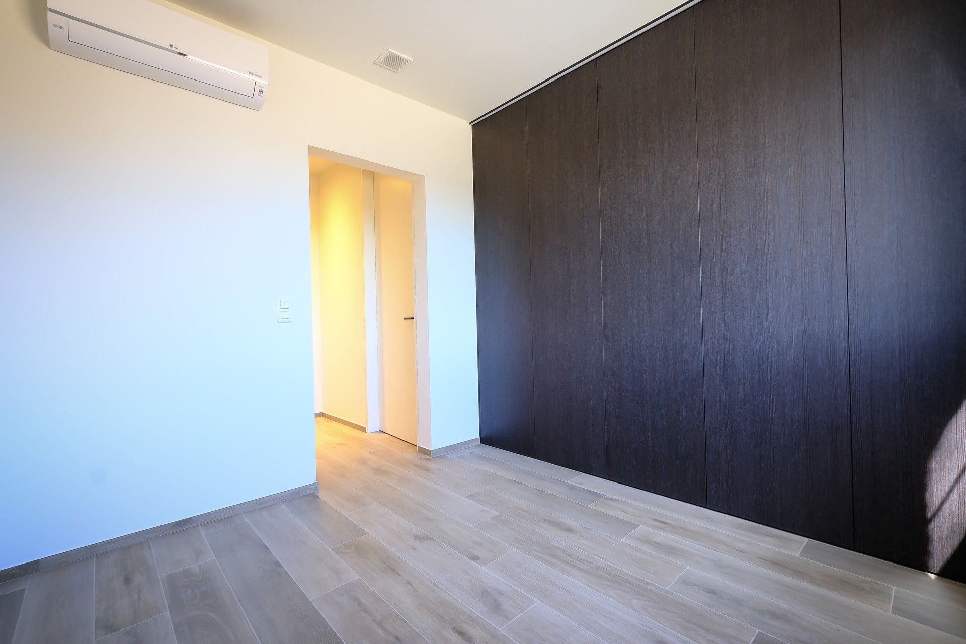 Luxueus appartement van 100 m² met ruim terras van 19 m² foto 15