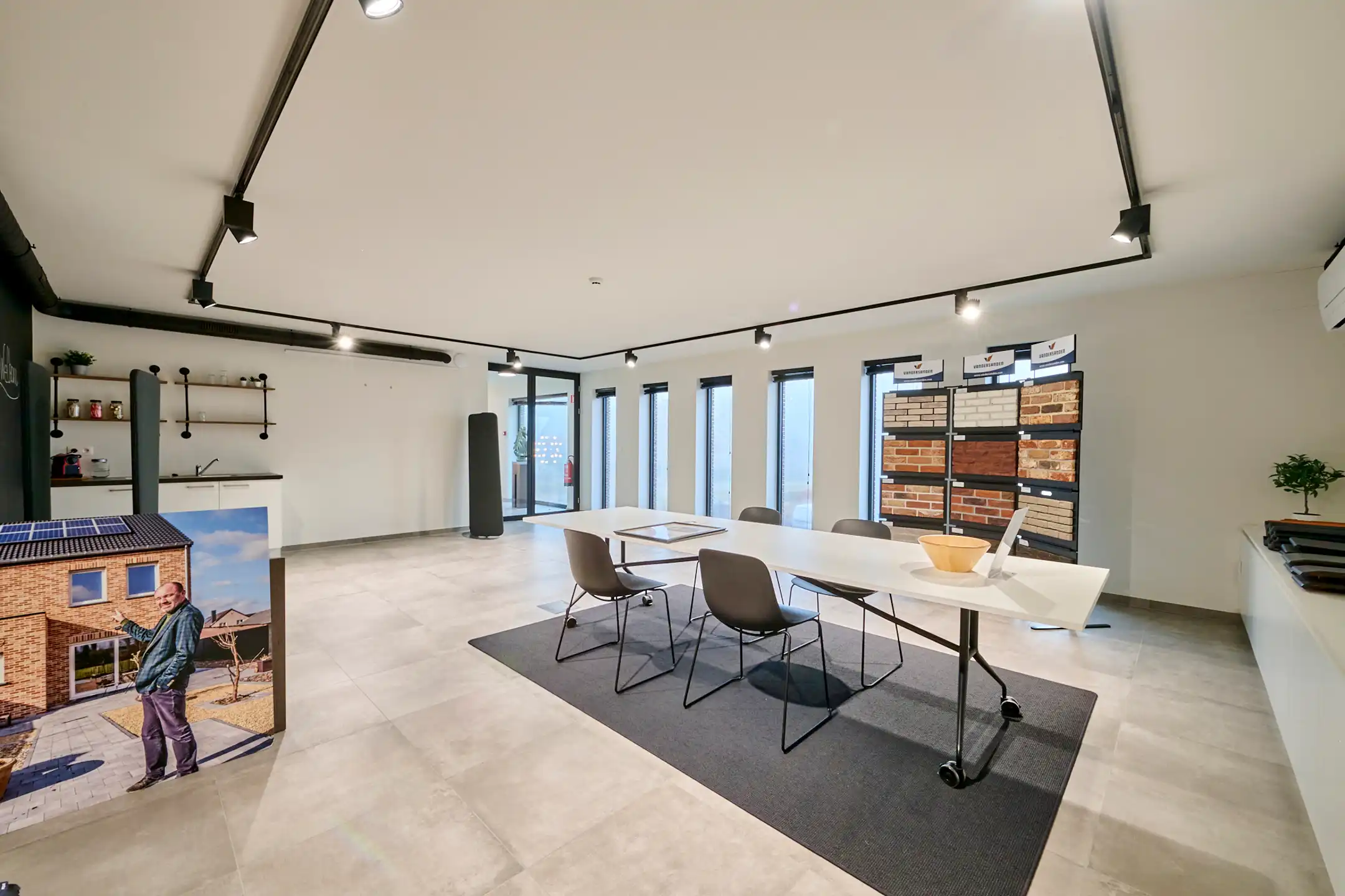 Multifunctioneel bedrijfsgebouw op Genk-Zuid foto 23