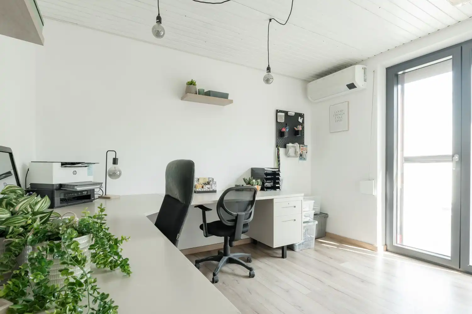 Karaktervolle woning met tal van mogelijkheden in het hart van Neerpelt foto 17