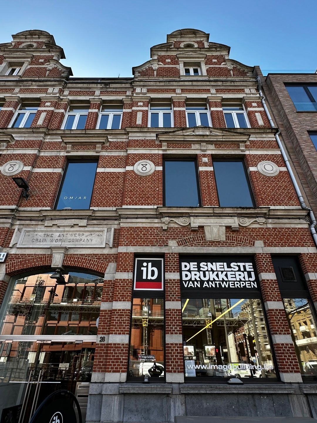 Strategisch gepositioneerd kantoor-showroom in Antwerpen foto 2