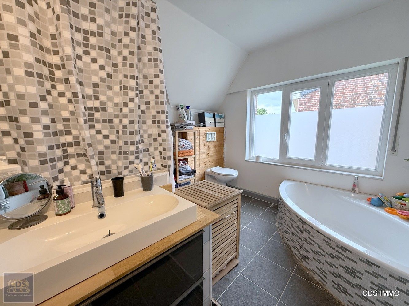 Woning met magazijn foto 13