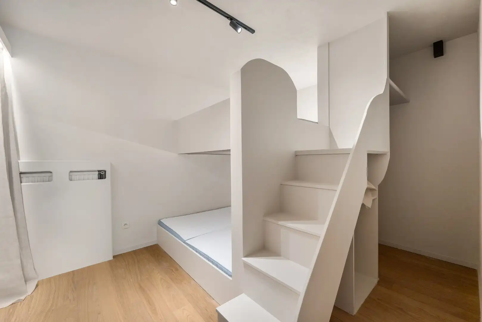 Stijlvol vernieuwd 1-slaapkamerappartement in residentie Sombrero foto 11