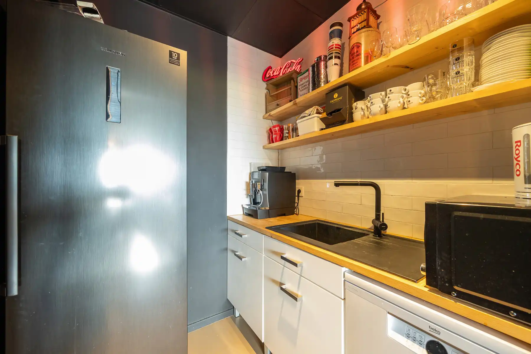 Woning met handelspand op een perceel van 1.497m². foto 19