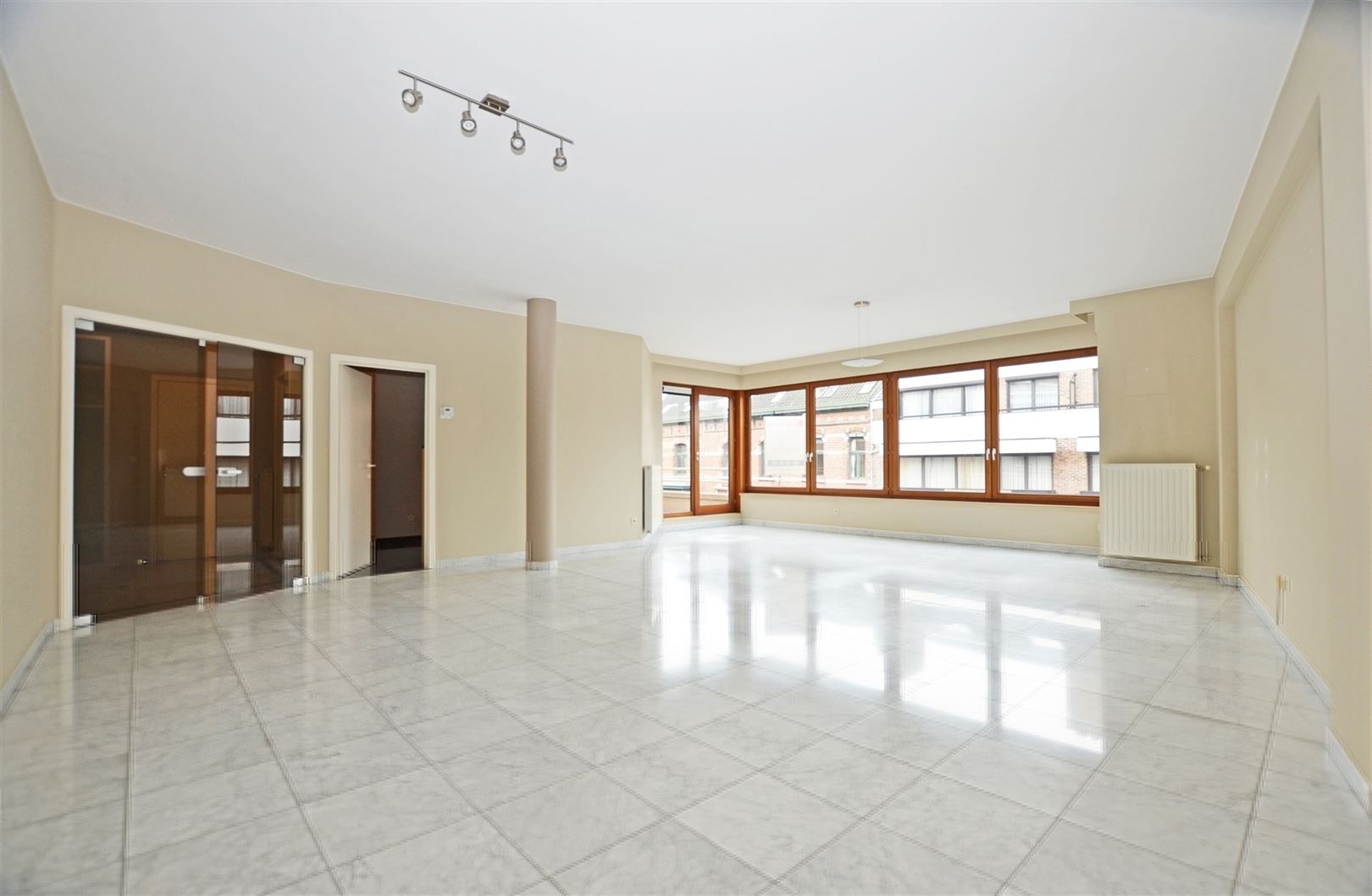Goed onderhouden appartement in residentie 'Villers' foto 6
