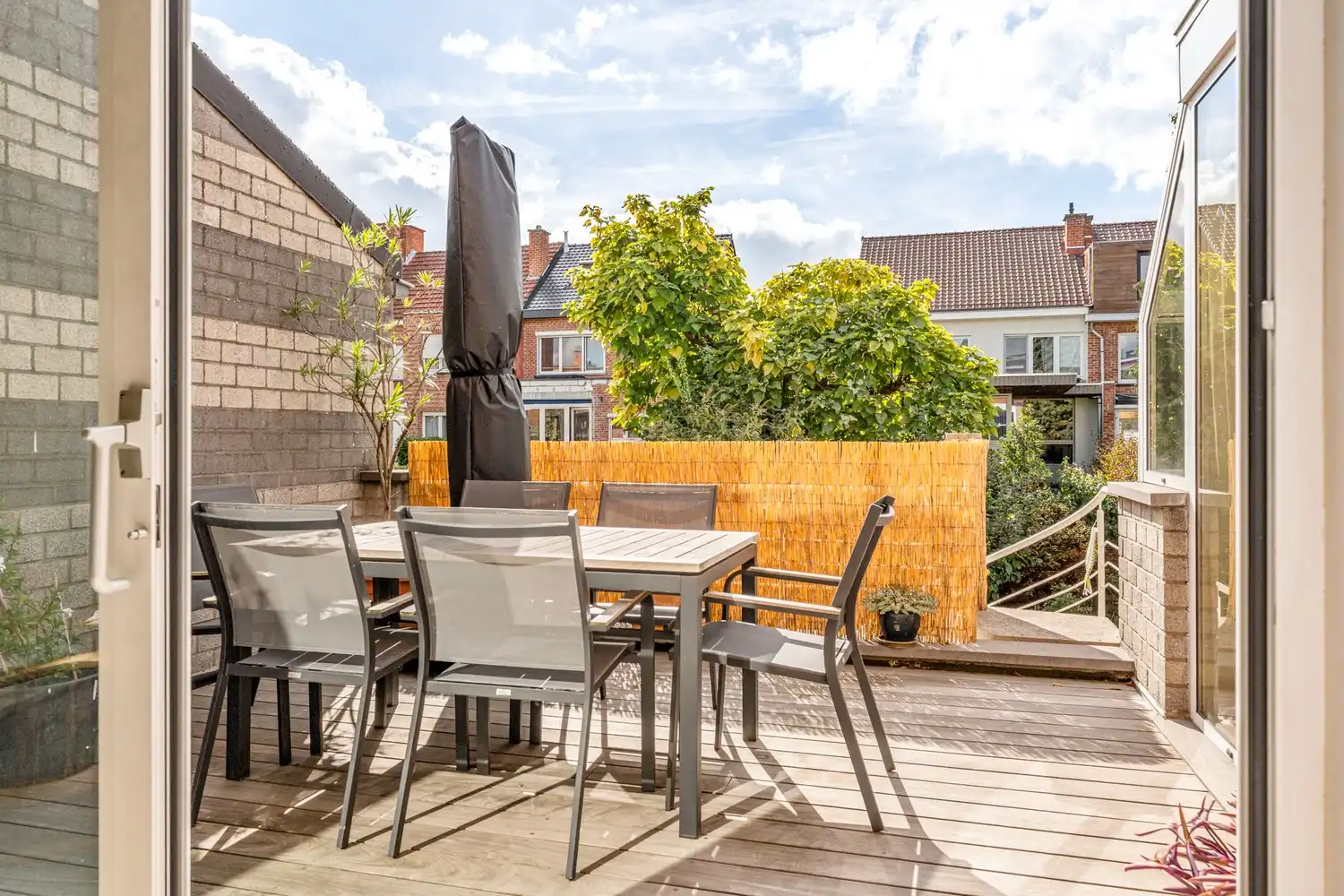 Goed gelegen woning met 4 slaapkamers, 2 badkamers, een garage met een autostaanplaats ervoor en een zuidwest georiënteerde tuin te Kessel-Lo! foto 18