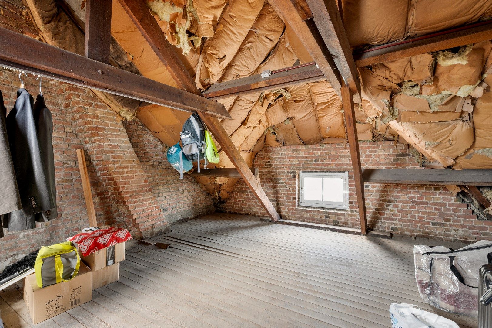 Kwalitatief gerenoveerde, alleenstaande burgerwoning met 3, mogelijk 4 slaapkamers en zuidgerichte tuin foto 19