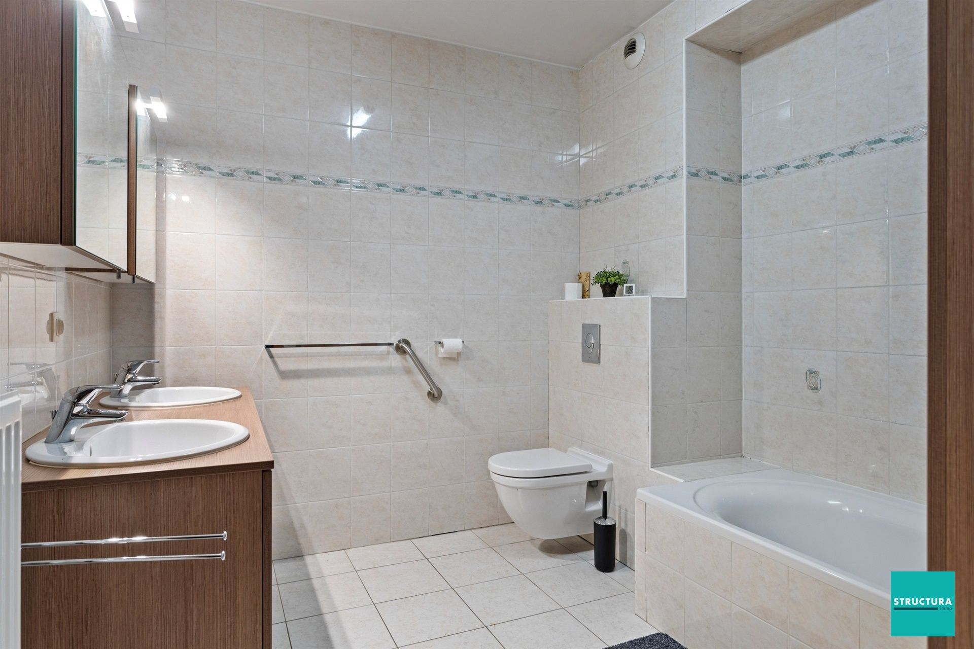 Gelijkvloers appartement met 2 kamers en terras foto 9