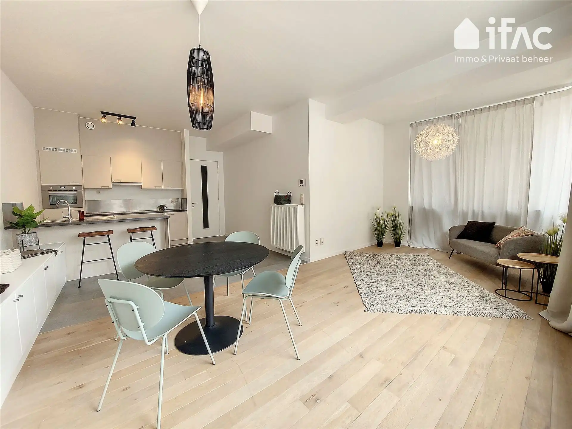 recent en ruim energiezuinig 3 slaapkamer appartement foto 2