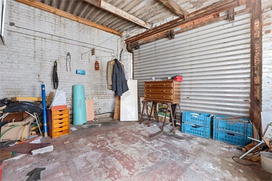 2 TE RENOVEREN WONINGEN+ 16 GARAGES OP EEN PERCEEL VAN 9A87 foto 18