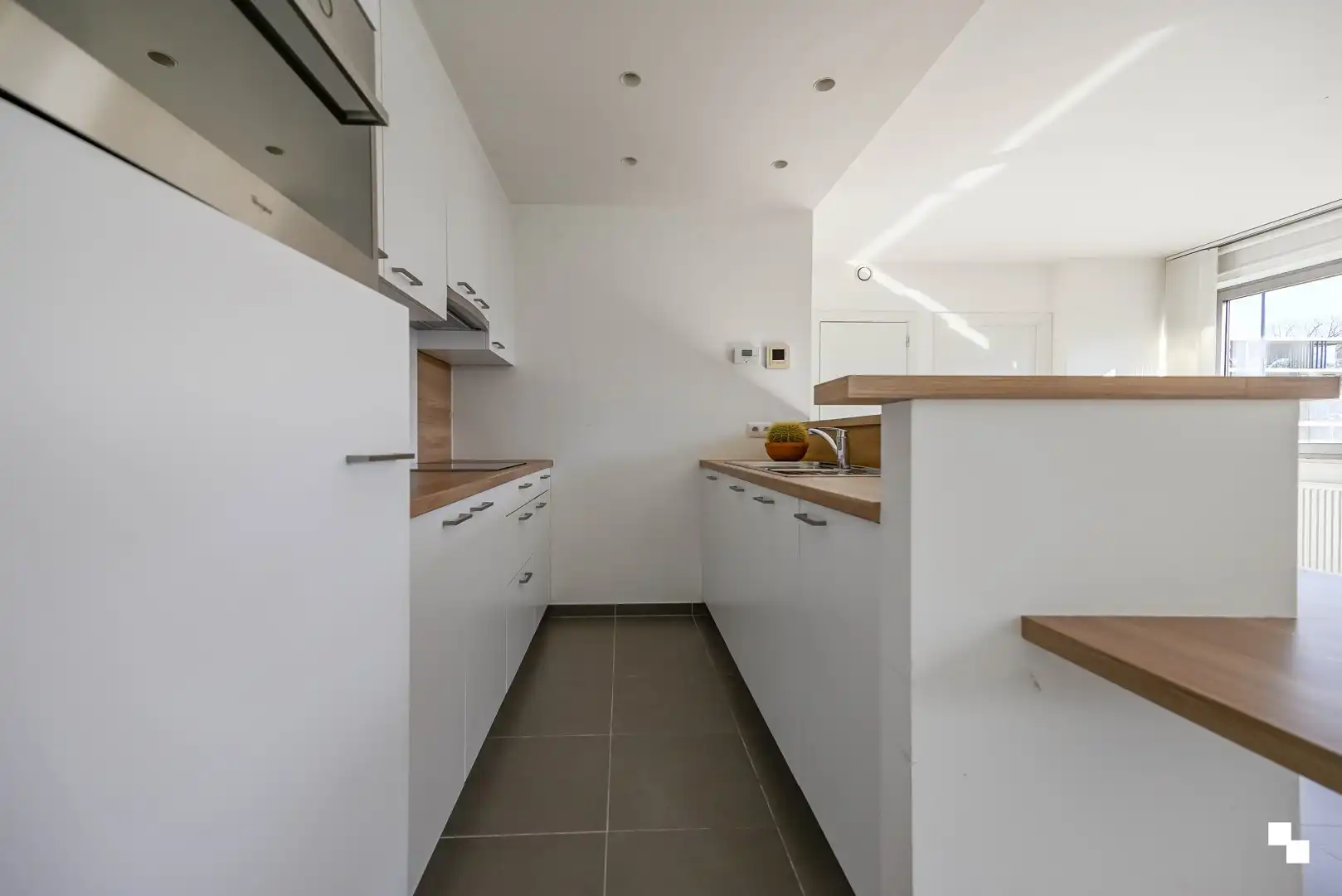 Gelijkvloers hoekappartement nabij kasteelpark Blauwhuis te Izegem foto 8