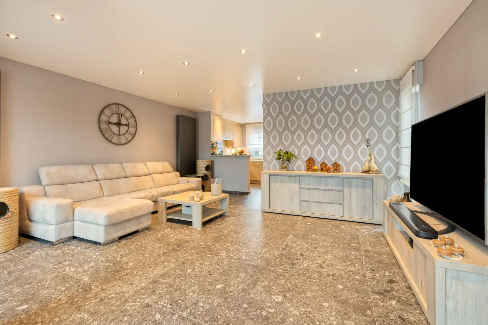 Luxueus afgewerkte woning met 3 slaapkamers foto 4