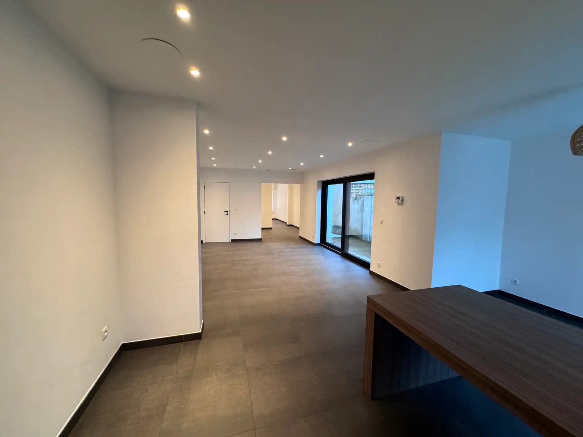 Ruime gezinswoning met 4 slaapkamers foto 2