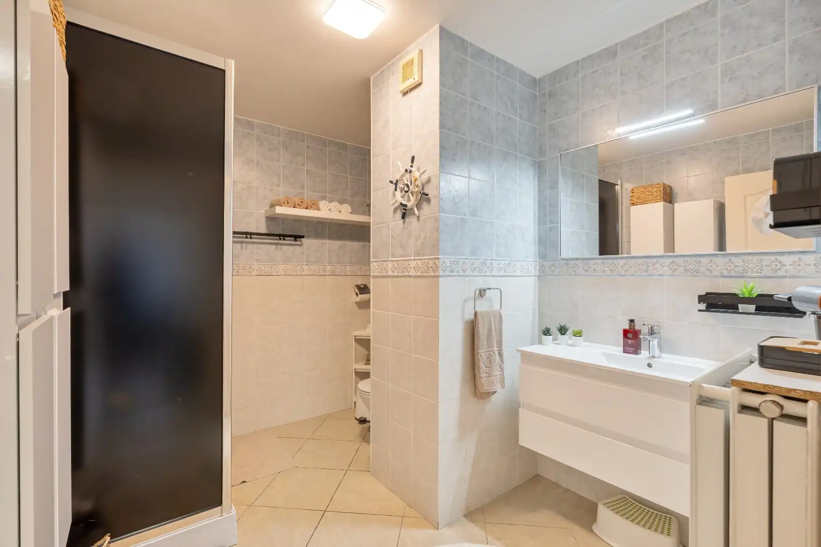 Ruim energiezuinig duplexappartement (146 m²) -  kwaliteitslabel B -  3 slaapkamers, terras en private buitenparking. foto 21