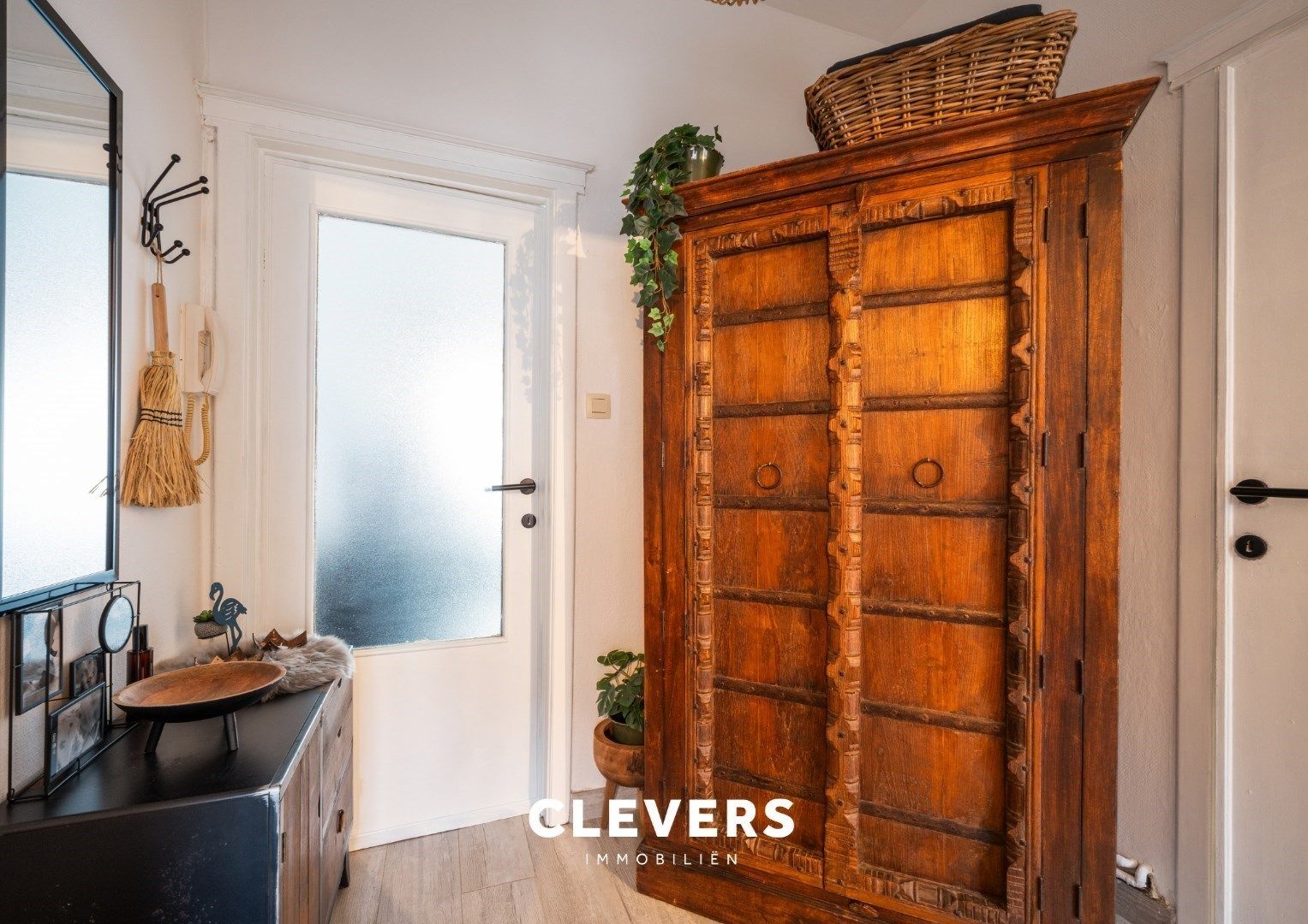 Charmant appartement met grote tuin in kleine residentie foto 12