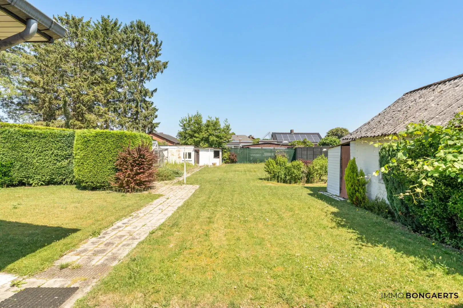 Rustig gelegen bungalow op een mooi perceel van 9 are foto 22
