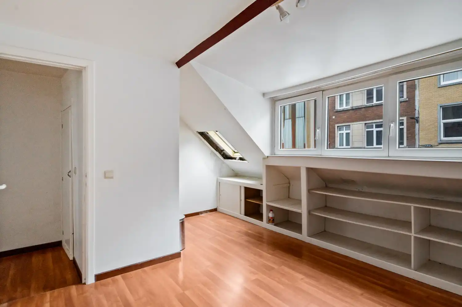 Charmante woning met 2 slaapkamer in het hippe Borgerhout! foto 16