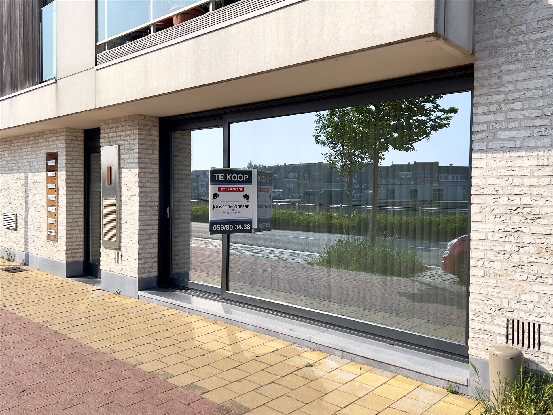Ruim 2 slaapkamer appartement te Bredene foto 17