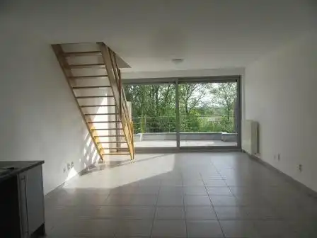 Modern duplex appartement, open indeling, 2x slpk, 2x terras, kelder + parkeerplek + lift aanwezig foto 5