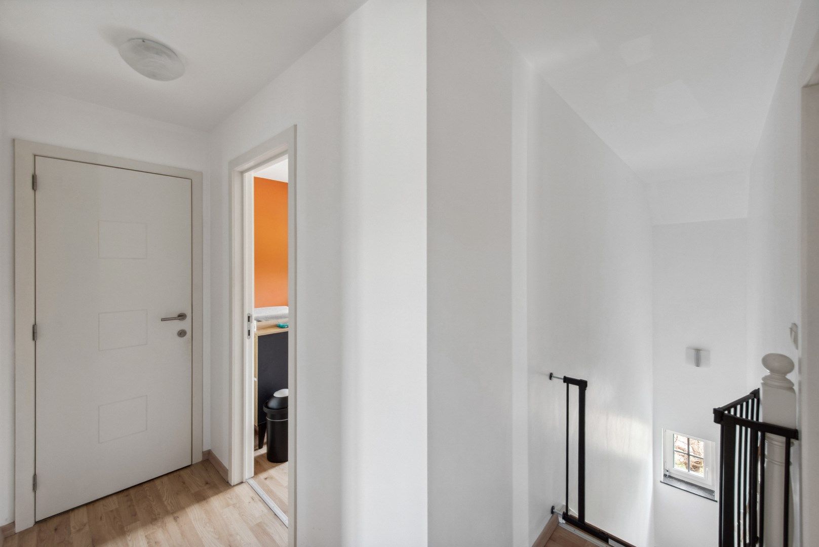 Gezinswoning in pastoriestijl met garage en 4 slaapkamers foto 12