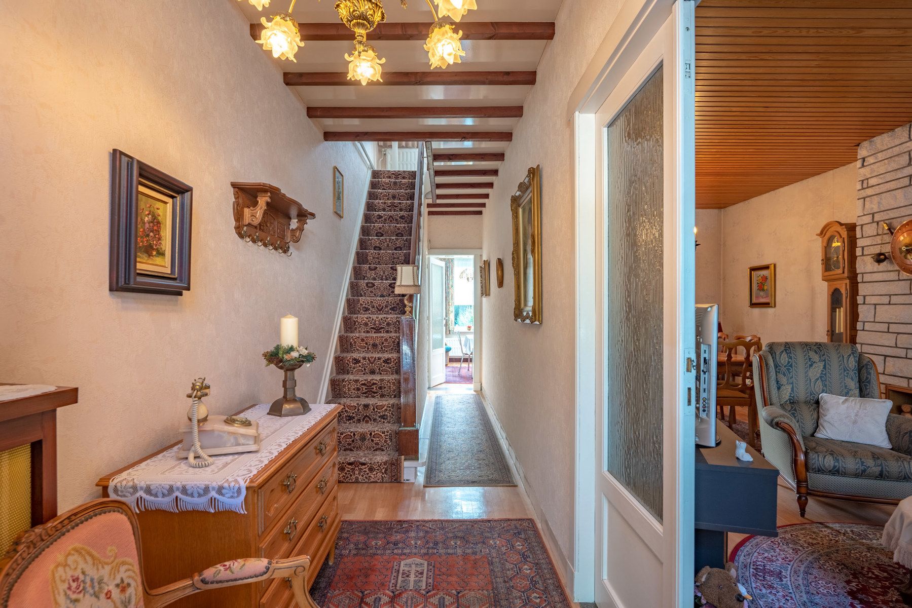Degelijke woning op TOPlocatie foto 2