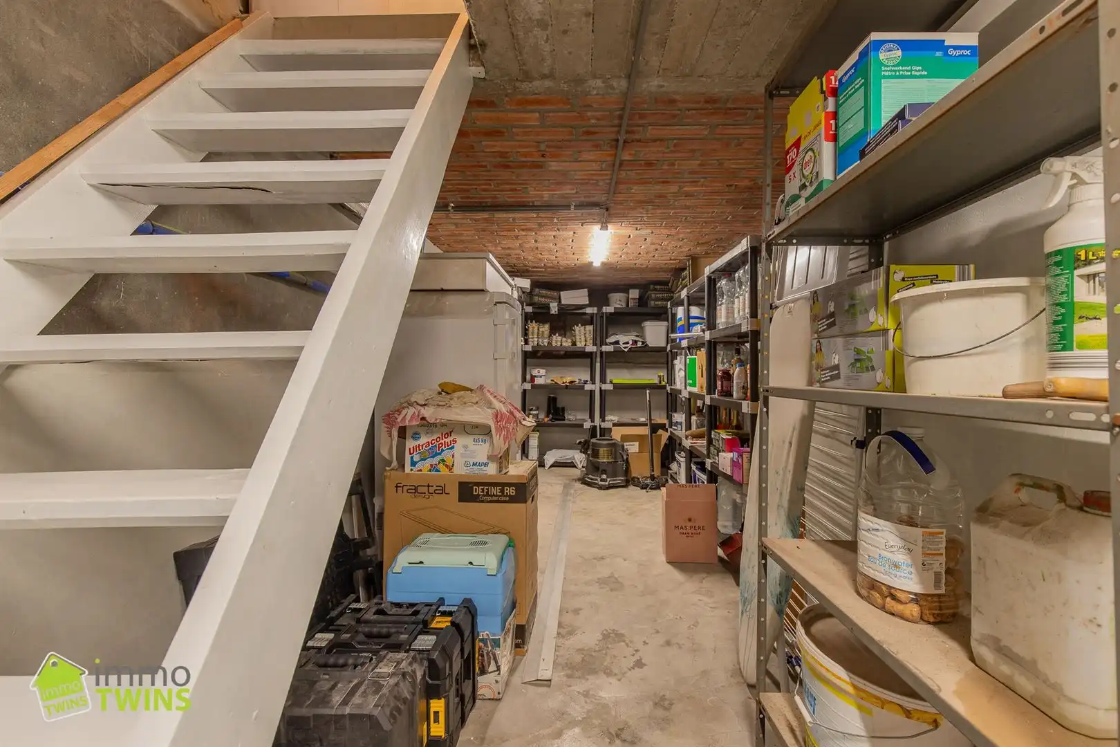 Ruime, energiezuinige gezinswoning met 275 m² bewoonbare oppervlakte, prachtige tuin en tal van extra's in Dendermonde (Oudegem) foto 38