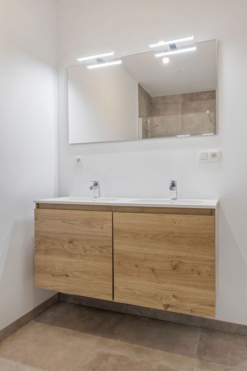 Gelijkvloers nieuwbouwappartement met ruim terras. foto 8