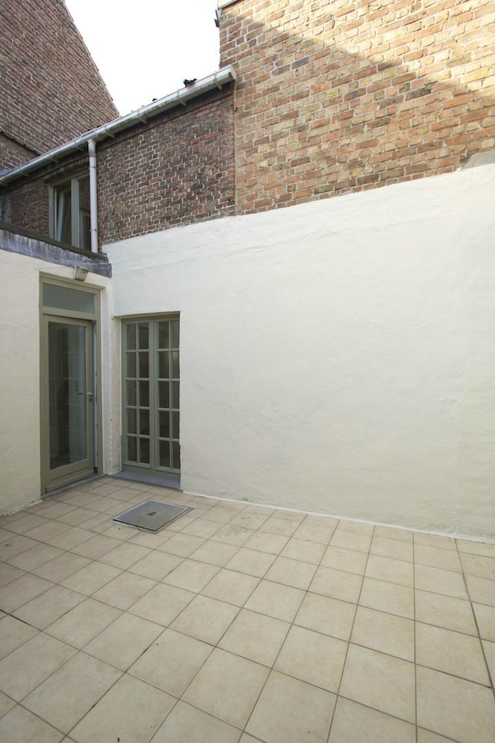 Leuk instapklaar huis met zonnig terras– ideale ligging in rustige straat te St Anna foto 9