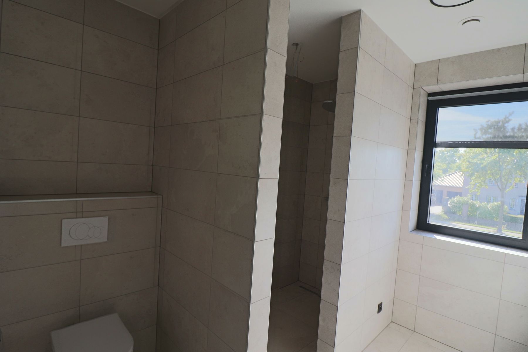 Energiezuinige nieuwbouwwoning (E12) met 3-4 slaapkamers en tuin met tuinberging. foto 23