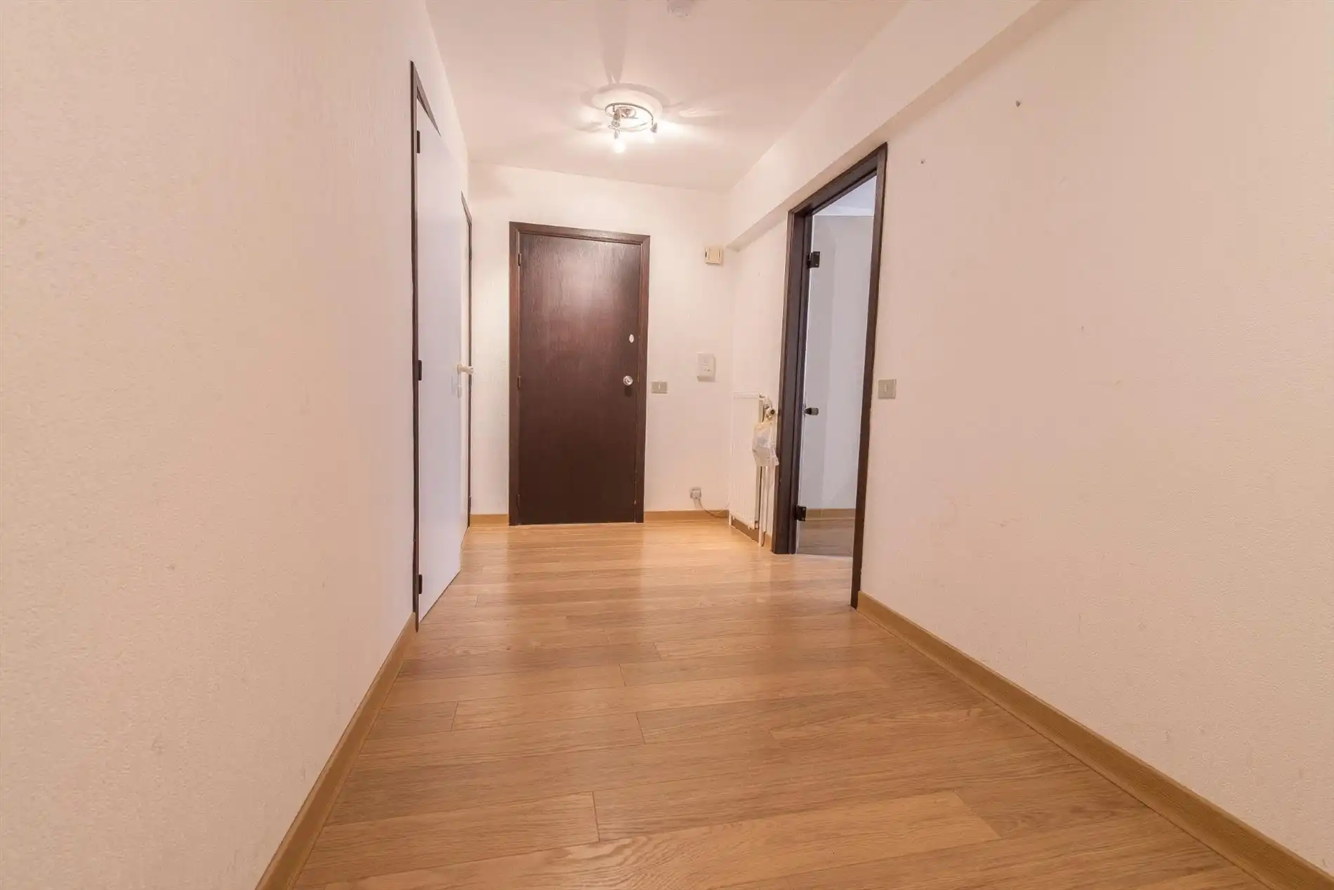 Ruim appartement  gelegen op de Kustlaan tussen het Lichttorenplein en het Driehoeksplein. foto 6