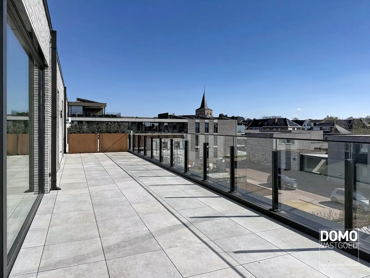 KNAP ARCHITECTURAAL WOONPROJECT IN HET CENTRUM VAN KERMT foto 4