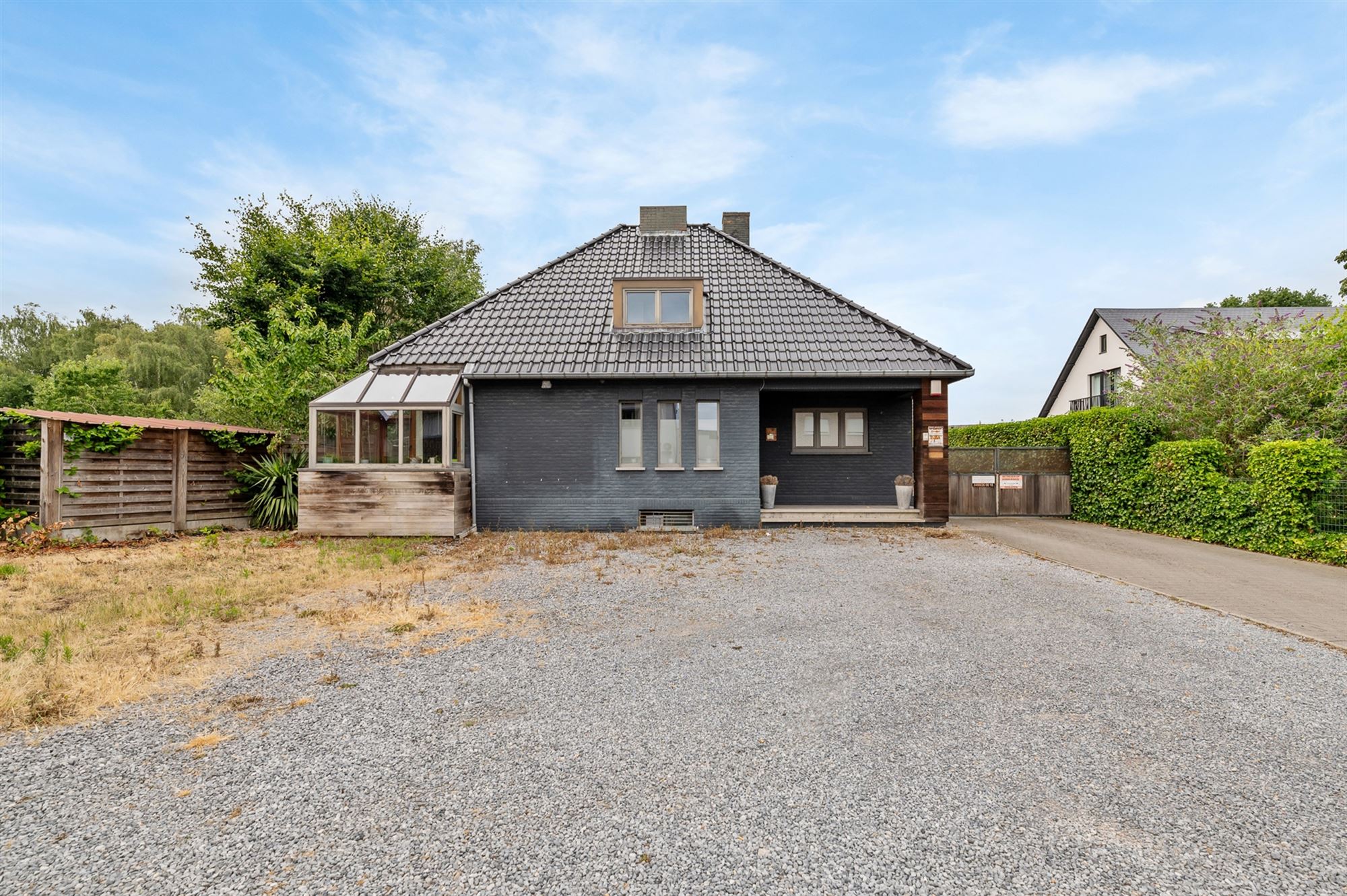 RUIME WONING (213M2) MET 5 SLAAPKAMERS + POLYVALENTE RUIMTE VAN 240M2 OP EEN PERCEEL VAN 18A91 foto 36